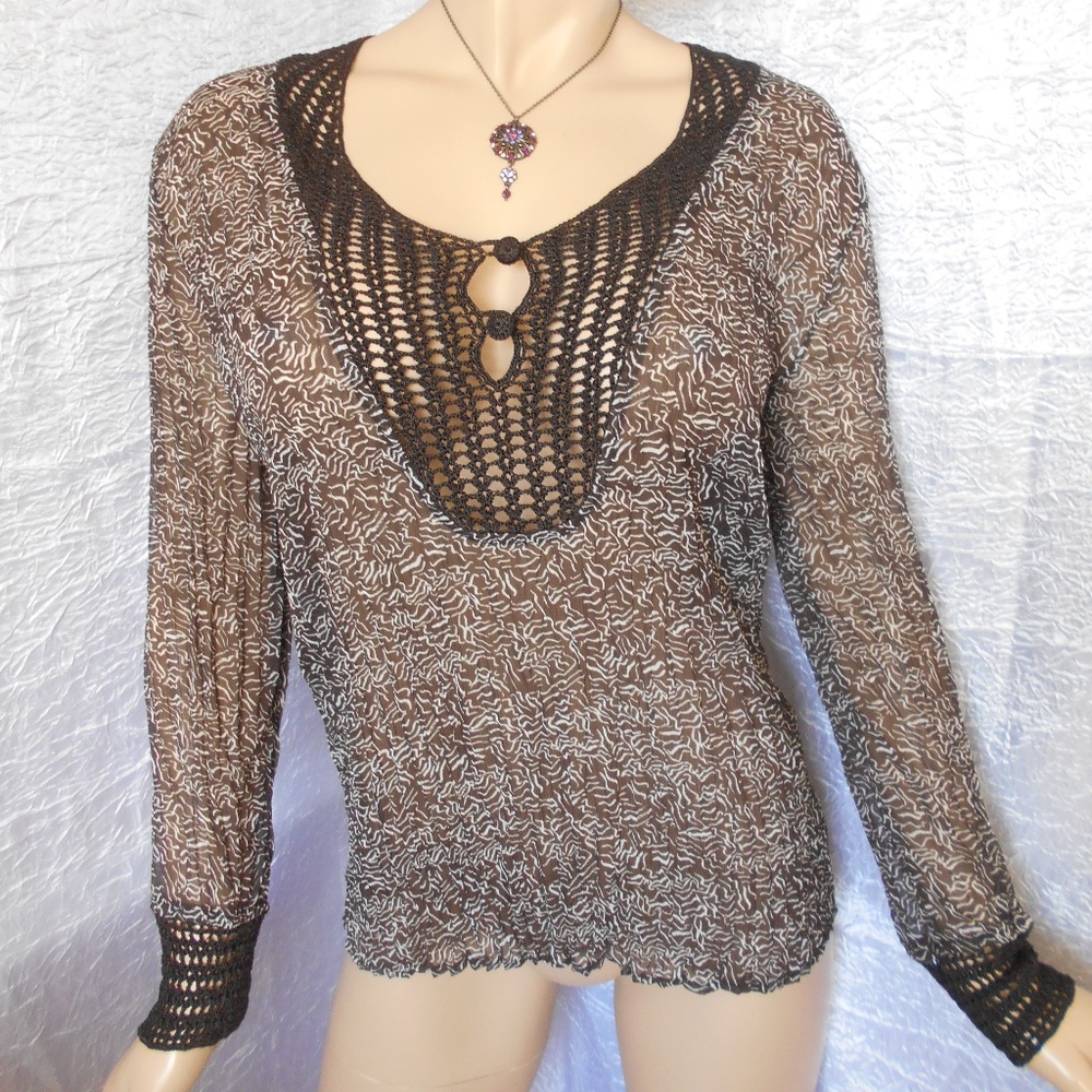 New CHICO'S Crocheted Wrinkle Top Blouse Sz 0/S/M - Picture 1 of 3
